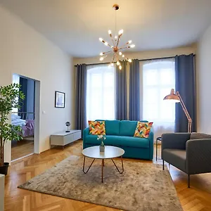 Fancy For 5 With Self-check-in At Spittelberg Apartment Vienna